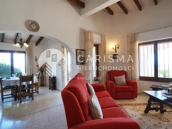 (12) Urokliwa willa z panoramicznym widokiem na morze w Moraira