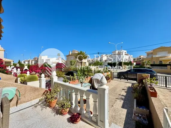 (27) Szeregowiec w Las Filipinas – taras dachowy, parking, basen i spokojna lokalizacja Orihuela Costa