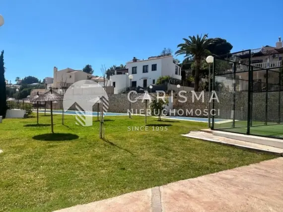 (75) Penthouse z widokiem na morze, basenem i miejscem parkingowym – La Manzanera, Calpe