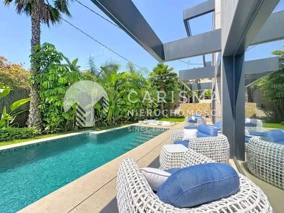 (11) Luksusowa willa w minimalistycznym stylu z widokiem na morze – Calpe, Costa Blanca