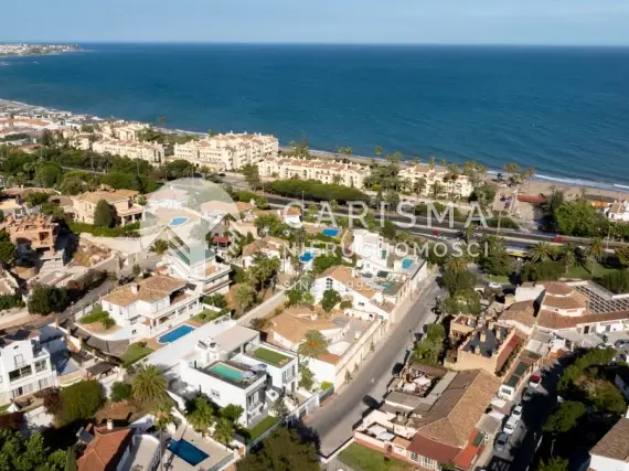 (58) Luksusowa nowoczesna willa z basenem na tarasie dachowym Torrenueva La Cala de Mijas blisko plaży