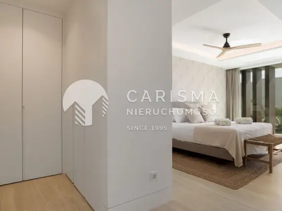 (19) Luksusowy apartament  z widokiem na morze, w pierwszej linii brzegowej, Estepona, Costa del Sol