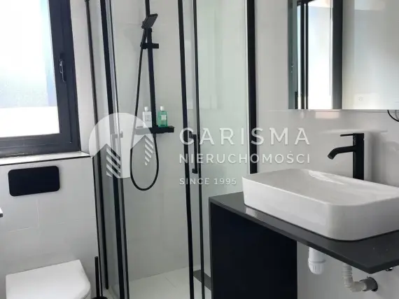 (26) Nowoczesny apartament w Villamartin | Taras dachowy | Prywatne miejsce w garażu | 3 baseny | Korty