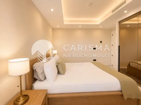 (14) Wspaniały penthouse w pierwszej linii brzegowej, Estepona