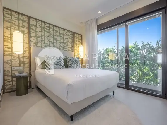 (18) Piękny i nowoczesny apartament w pierwszej linii brzegowej, Estepona