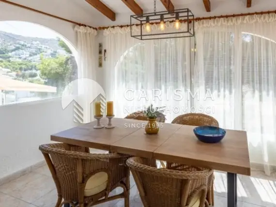 (16) Wyjątkowy bungalow 500 m od plaży El Portet w Moraira