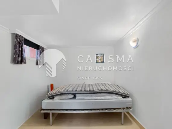 (33) Nowoczesny dom z basenem, apartamentem gościnnym i widokiem na Morze Śródziemne