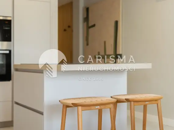 (12) Apartament z widokiem na morze, przy plaży i promenadzie, w Esteponie
