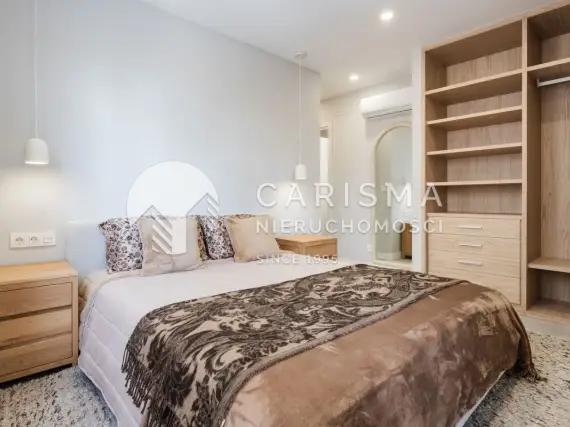 (23) Apartament z widokiem na morze, przy plaży i promenadzie, w Esteponie