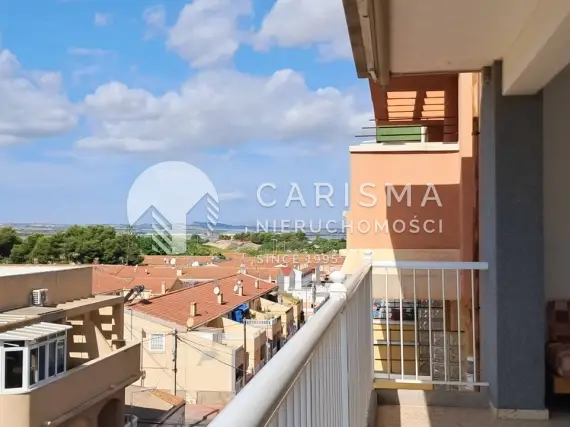 (18) Apartament 80 m od plaży z widokiem na morze i góry oraz tarasem 20 m²
