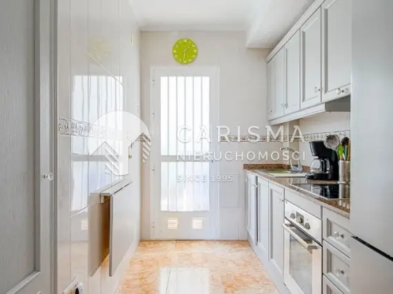 (17) Penthouse w La Ciñuelica, Punta Prima z prywatnym tarasem dachowym i jacuzzi