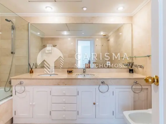 (22) Luksusowy apartament w pierwszej linii brzegowej z widokiem na morze, na New Golden Mile