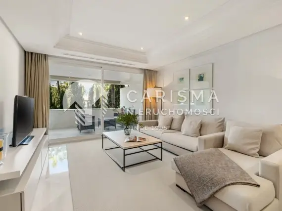 (11) Apartament w pierwszej linii brzegowej z widokiem na morze, Marbella
