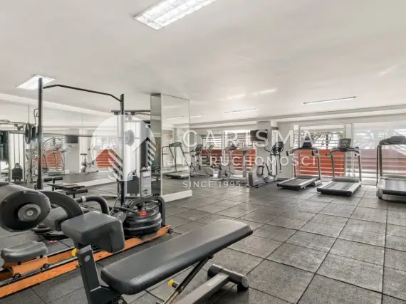 (27) Apartament w pierwszej linii brzegowej z widokiem na morze, Marbella