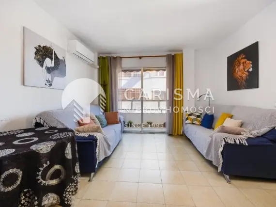 (4) Mieszkanie w bardzo dobrej lokalizacji, z widokiem na morze, tylko 50 m od morza, Torrevieja