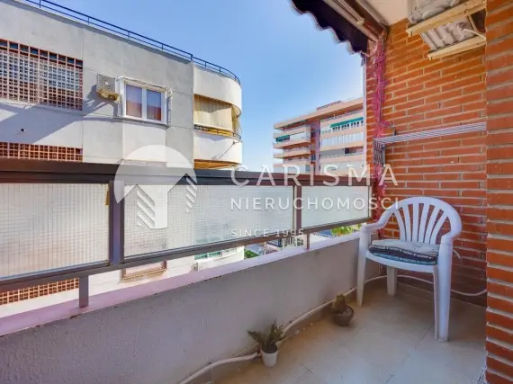 (8) Mieszkanie w bardzo dobrej lokalizacji, z widokiem na morze, tylko 50 m od morza, Torrevieja