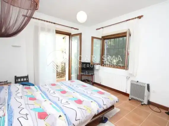 (6) Przestronna willa w Moraira z widokiem na morze